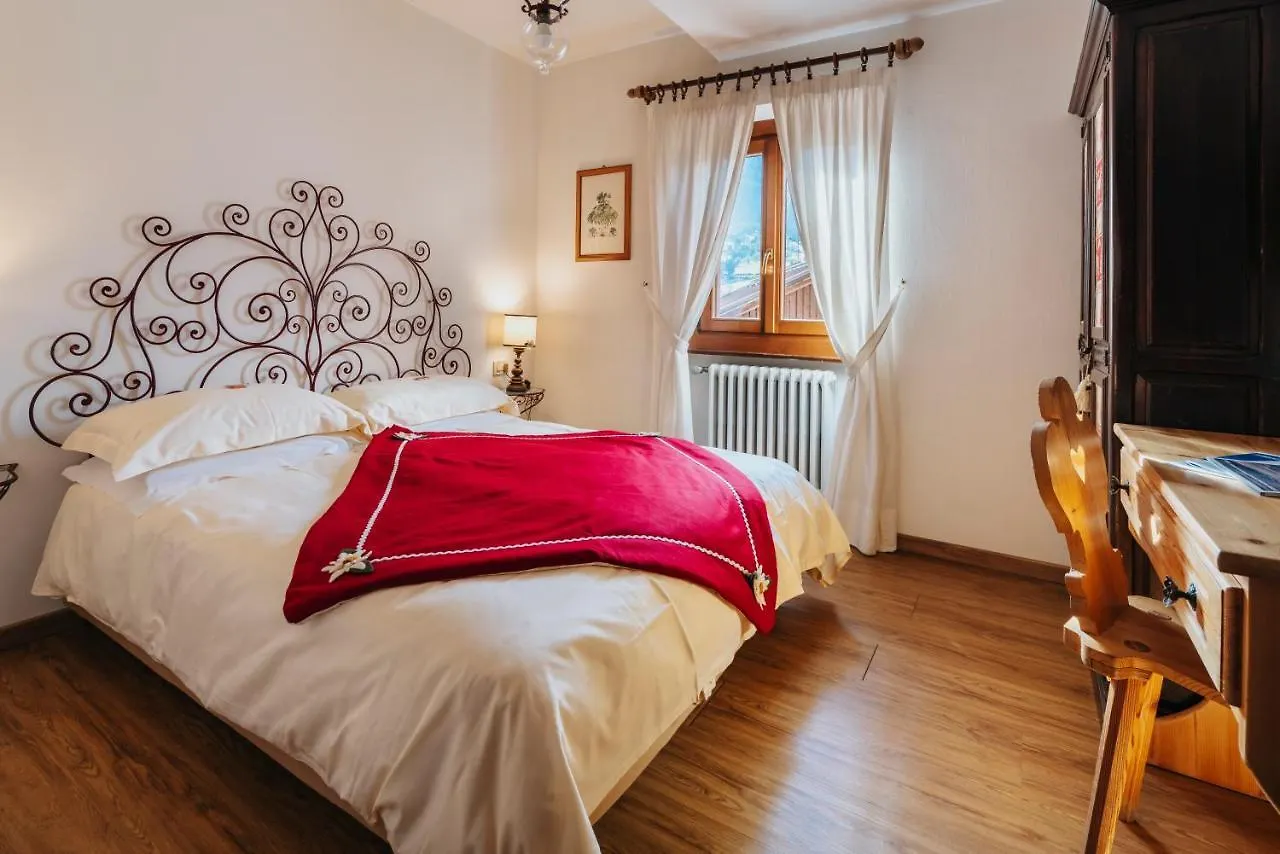 Hotel Panda Cortina- ricarica auto elettriche Cortina dʼAmpezzo 3*,  Italia