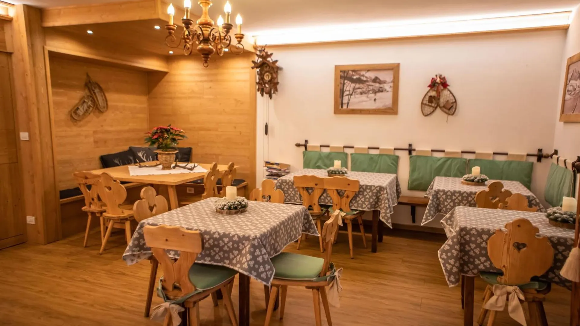 Hotel Panda Cortina- Ricarica Auto Elettriche Cortina d'Ampezzo 3*,  Italy