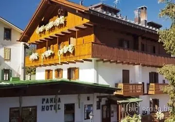 Hotel Panda Cortina- Ricarica Auto Elettriche 코르티나 담페조 3*,  이탈리아
